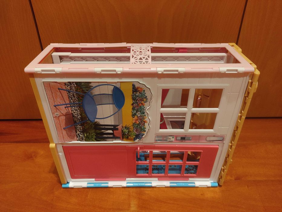 Casa da Barbie, dobrável e transportável