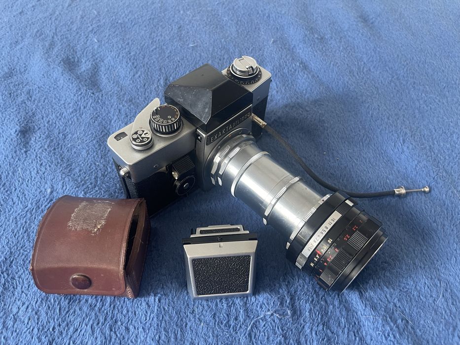 aparat Exakta 1000 RTL + 50mm 1.8 + kominek, wizjer i pierścienie