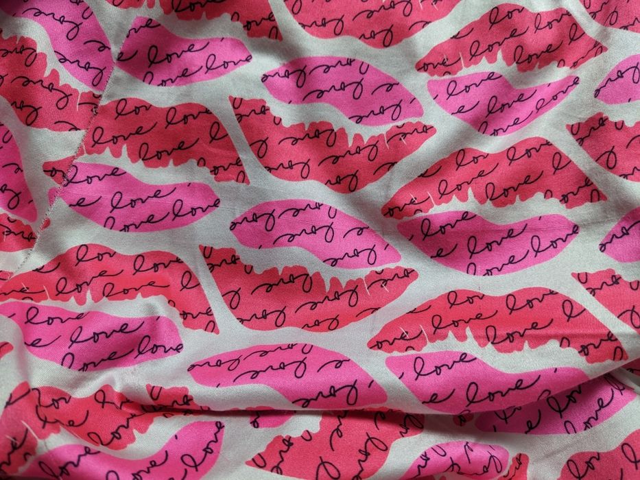 Пижама Victoria's Secret Pink Lips размер S редкий принт
