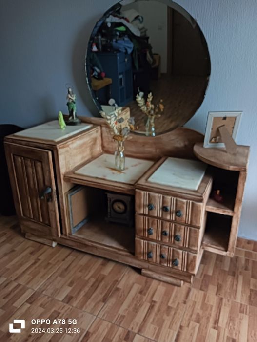 Mobília de quarto antiga