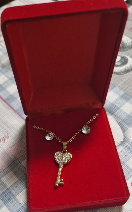 Conjuntos novos bijuteria