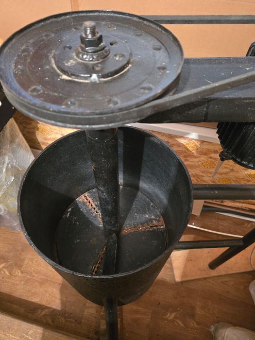 Корморізка електрична