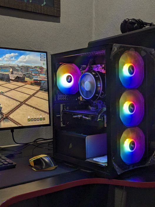 комп'ютер для розваг та навчання