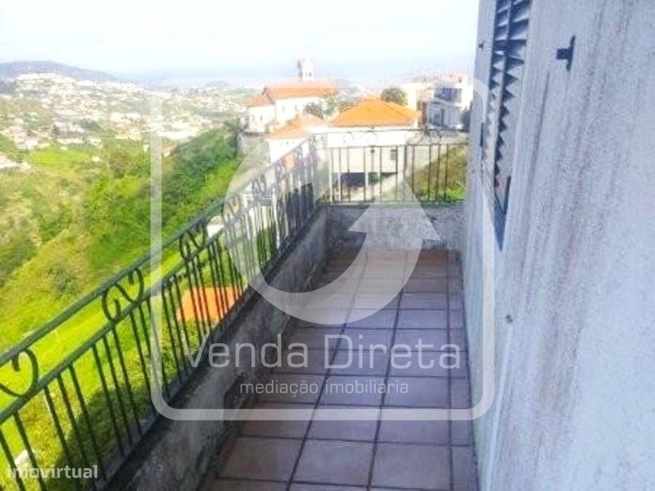 Detached House T2 + T2 with Profitability Potential | Estreito d...