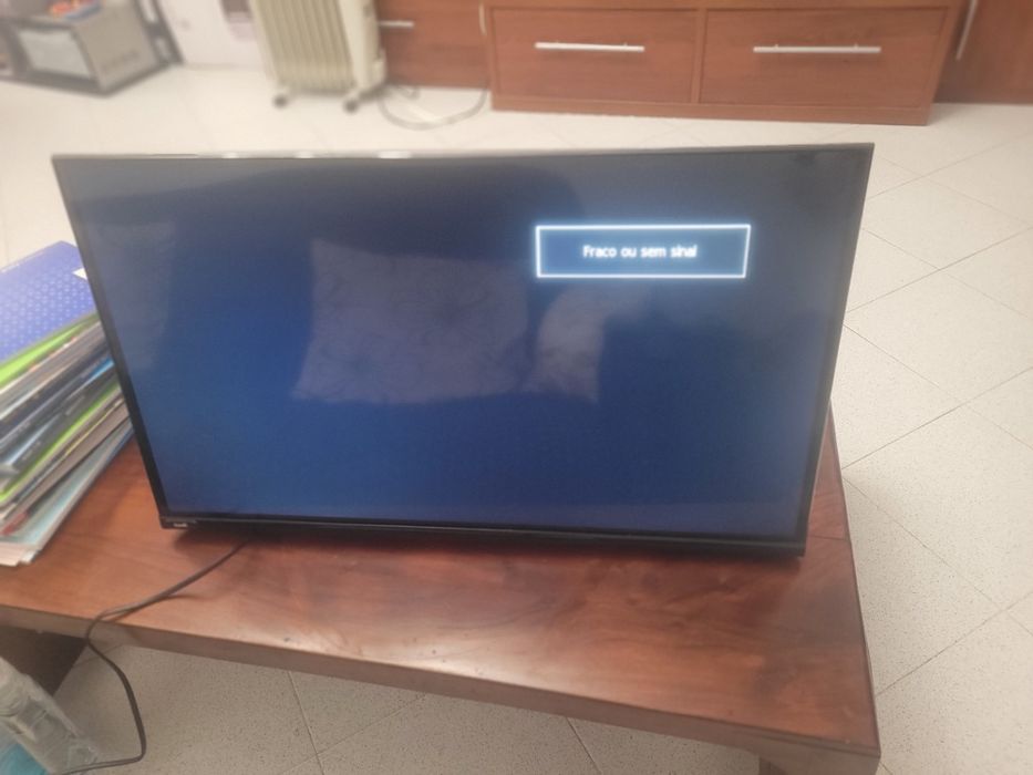 Vendo TV led 32" krups