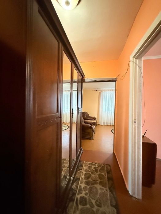 Продам 2к квартиру в центрі