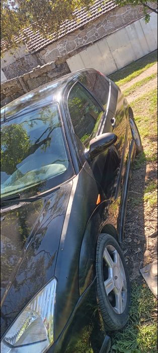 Ford focus com alguns afazeres
