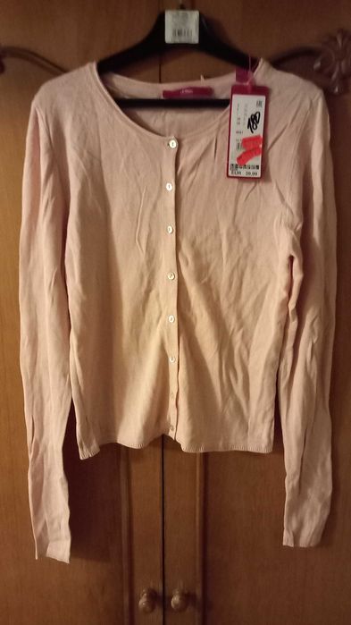 Новая трикотажная кофта