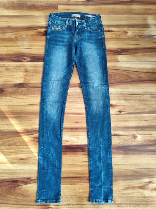 GUESS Dżinsy damskie rozm.24.Oryginał. OKAZJA!!!