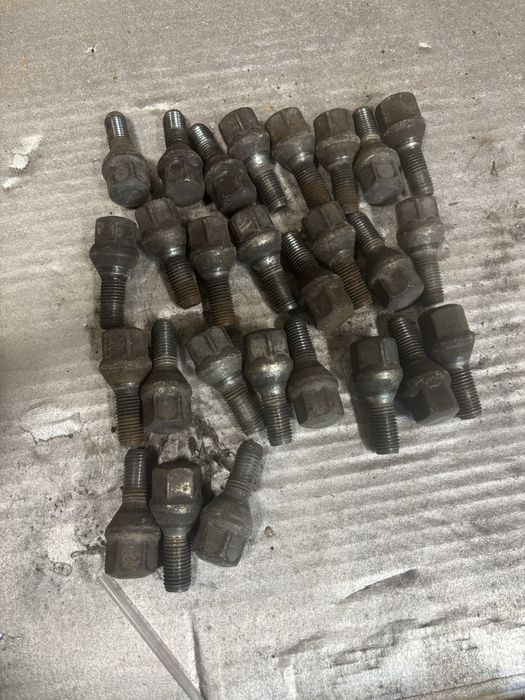 Sruby do kół M12x1,5 felgi stalowe aluminiowe szpilki felgi Leszno ...