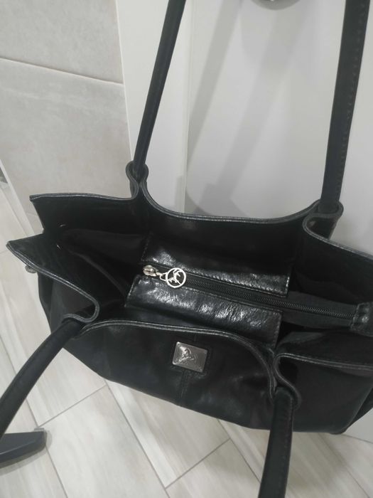 Vendo mala em pele da marca Portuguesa "Cavalinho"