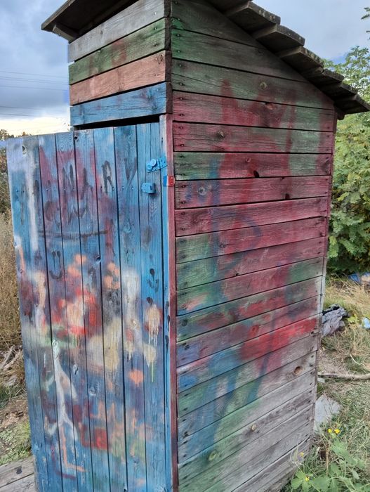 Wc drewniany na budowę  do obicia np.
