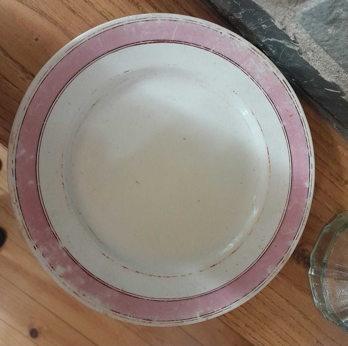 Prato antigo original da Fábrica de Loiça de Sacavém