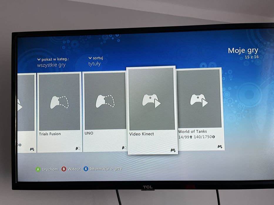Xbox 360 e + 1 gra
