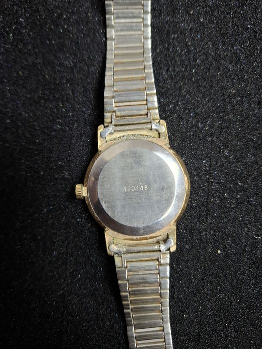 Годинник секунда , політ , sekonda