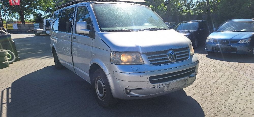 Volkswagen Transporter T5 caly na części