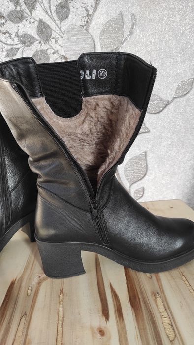 Кожаные полусапожки р38