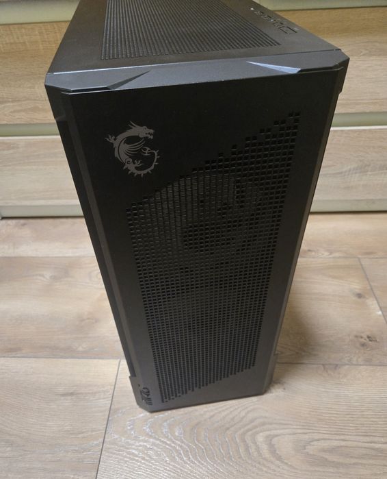 Obudowa komputerowa PC Szkło ARGB MSI MPG VELOX 300R PZ Folia