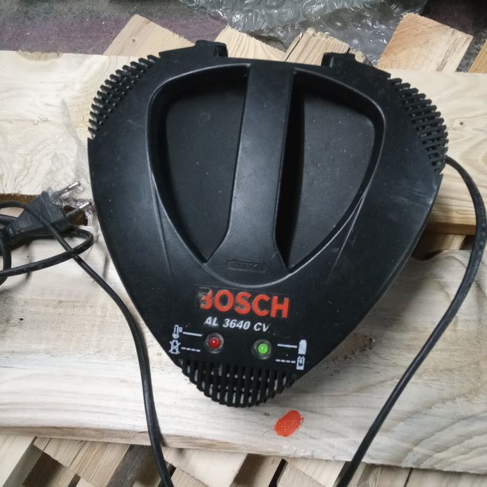 Ładowarka Bosch 36 v do takich aku