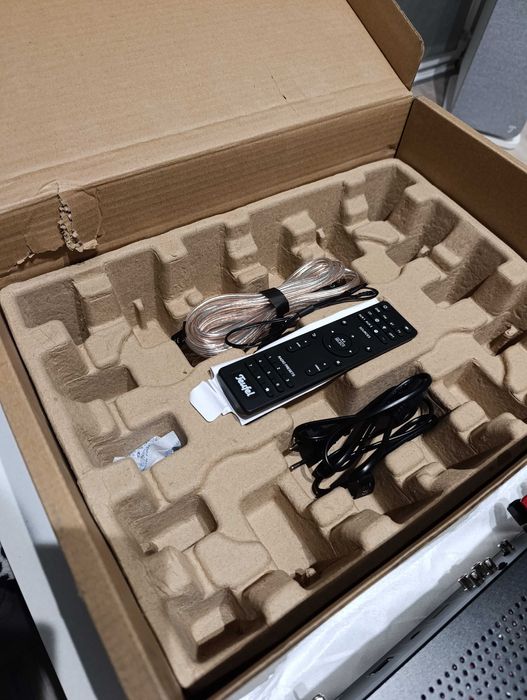 Amplituner stereo KOMBO 62 Odtwrzacz CD.