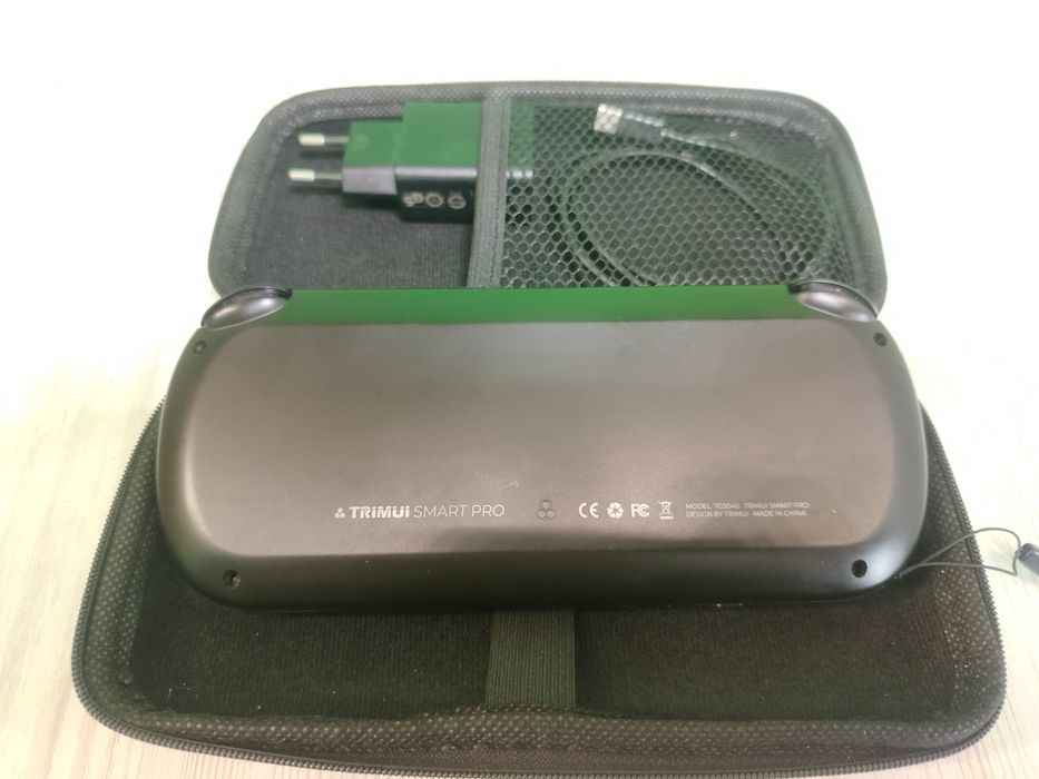 Портативная консоль TRIMUI SMART PRO