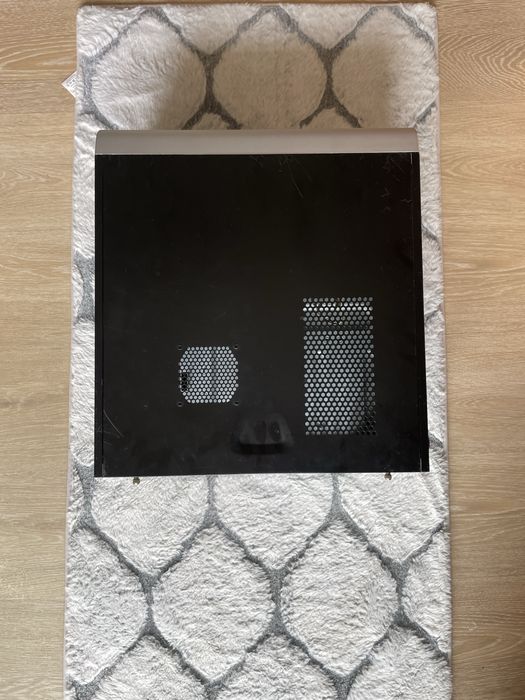 Комп’ютерний корпус ATX (Mid Tower) – класичний, робочий