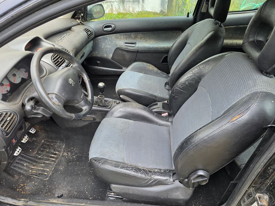 Peugeot 206    1.6  GTI