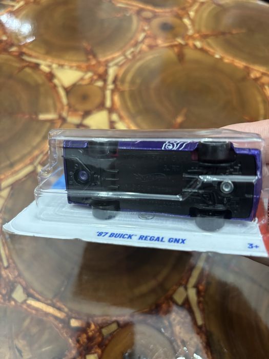 Hot Wheels Buick Regal 87 Th Treasure Hunt long card nowe
