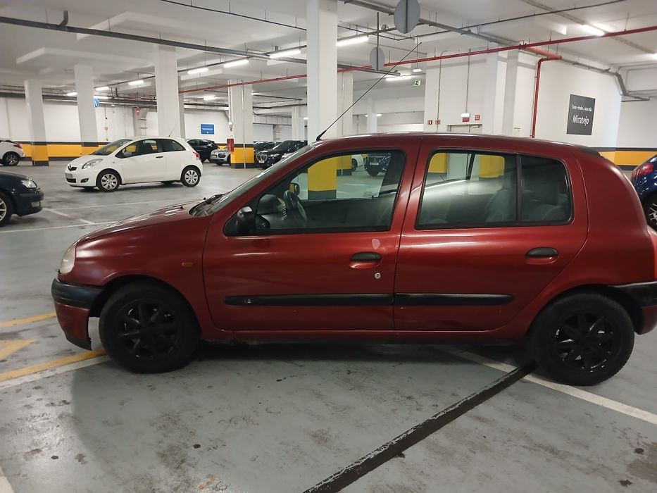 Renault clio 1.2 ano 99