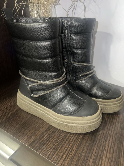 Зимові черевики ,сапожки