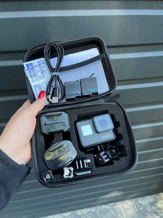 Екшн-камера GoPro Hero 5 з двома акумуляторами