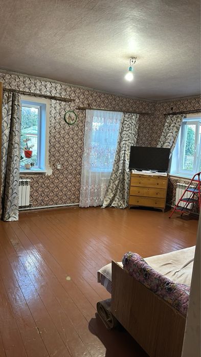 Люботин 2 будинки+гараж