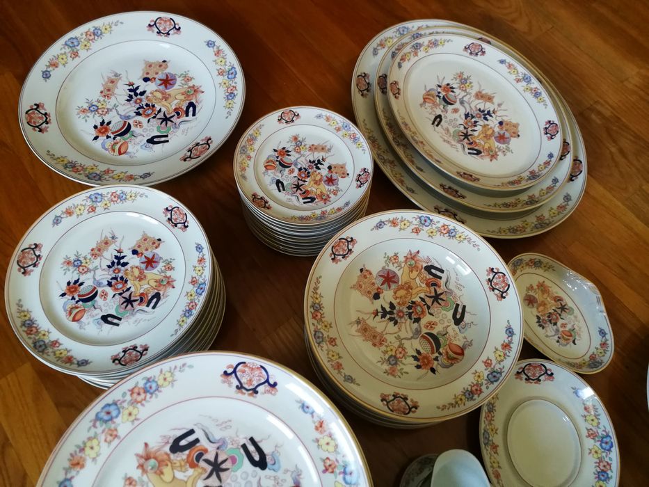 Complete Vista Alegre Dinnerware Set425381512757923842