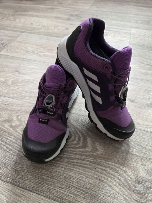 Кроссовки Adidas!