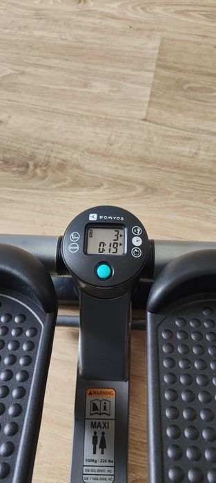 STEPPER Essential Decathlon482667185529180162