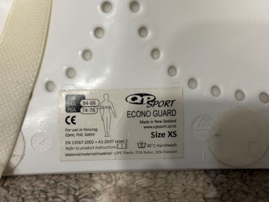 Ochraniacz na biust do sportu