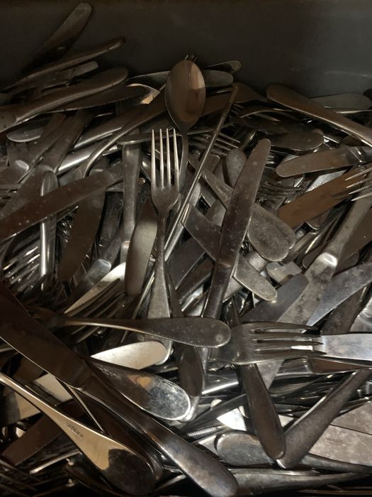 5 Rechaud , fiambreira ,3 sifões,100 copos antg(70anos )triturador