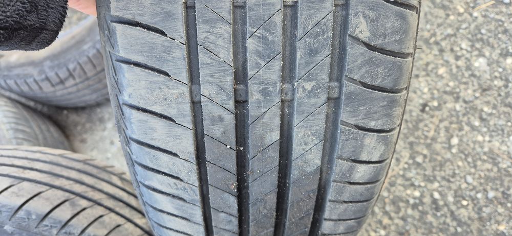 Opona 215/60 R17 bridgestone turanza 96h komplet