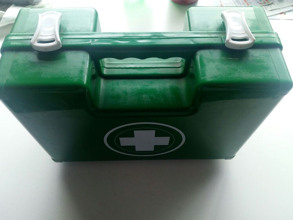 Extintores, manta e caixa primeiros socorros