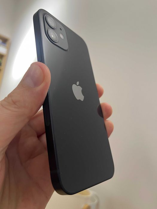 Apple iPhone 12 64gb Black Neverlock 78% + Чохол Magsafe