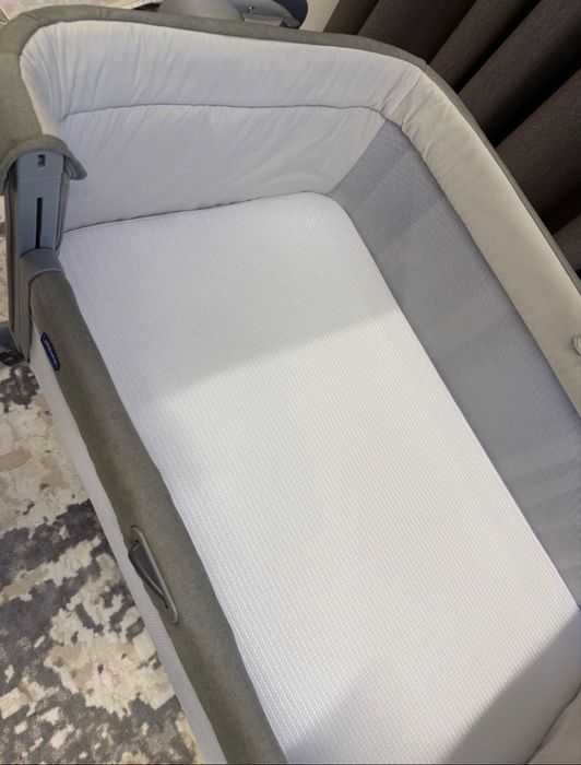 Ліжечко приставне Chicco Next2me magic