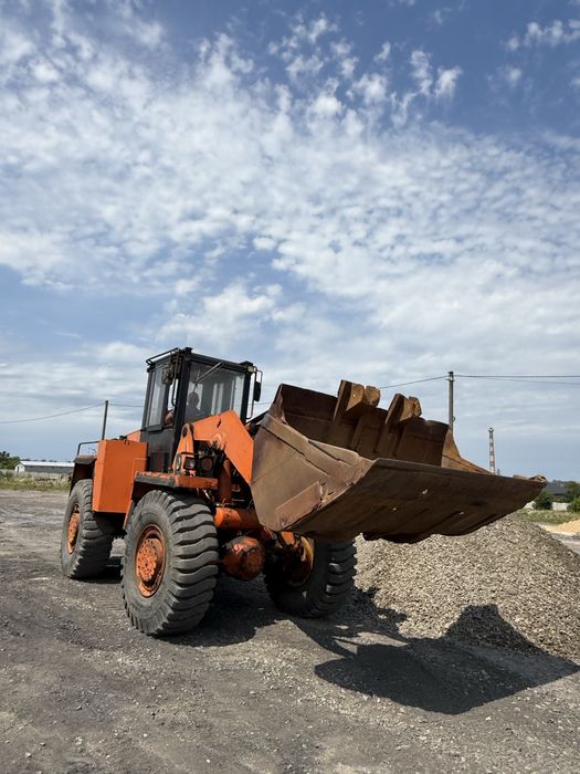 Навантажувач UNC 200