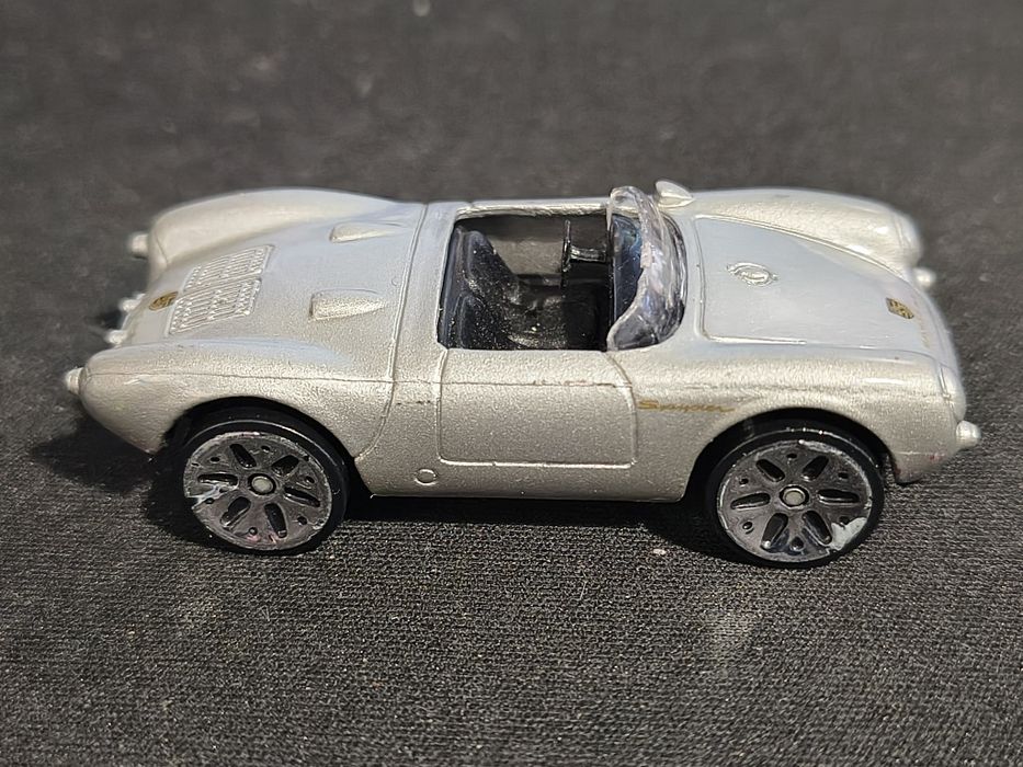 Maisto Porsche 550A Spyder 1:64