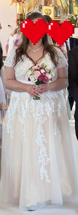 Przepiękna suknia ślubna