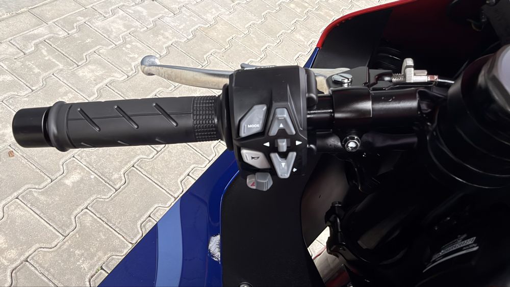 Мотоцикл HONDA CBR 1000 RR-R Fireblade