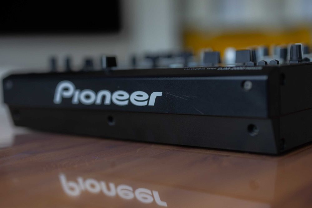Mikser Pioneer DJM-2000 Nexus