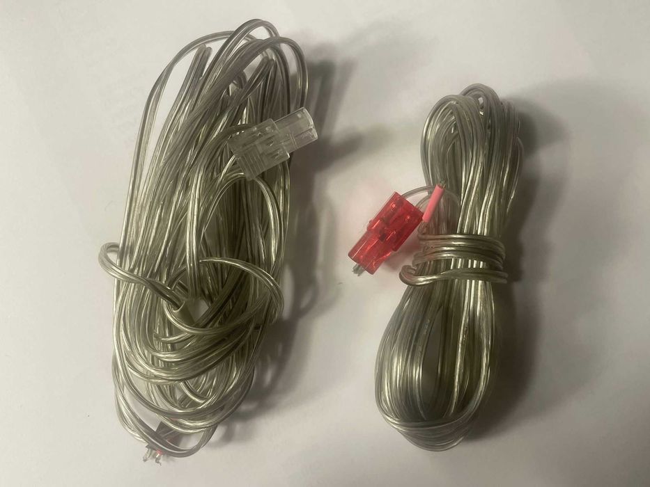 2 Surround Speaker Cables64170301841025120