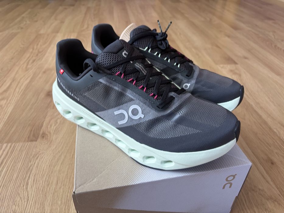On running Cloudsurfer Next Black/Lima
