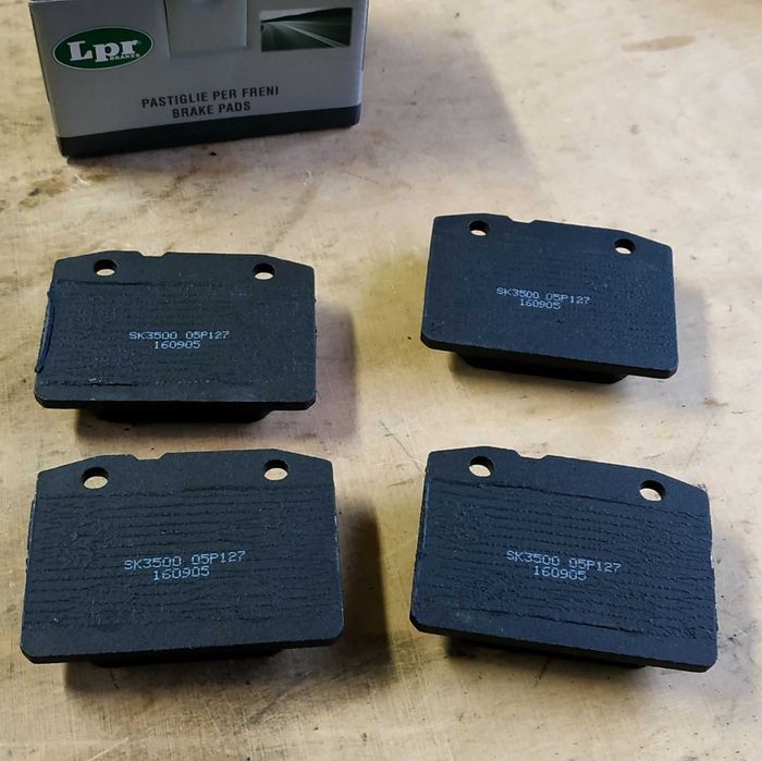 Колодки тормозные LPR передние ВАЗ классика