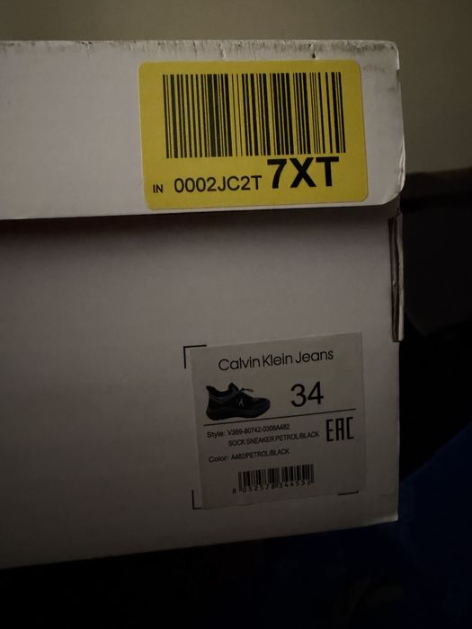 Кроссовки Calvin Klein размер 34